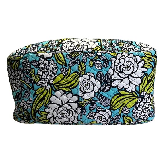 Vera Bradley Women’s Green/Blue/White Floral Quilted With Handles Duffel Bag - N - Picture 5 of 12